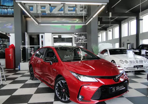 toyota łódzkie Toyota Corolla cena 102900 przebieg: 37090, rok produkcji 2021 z Działoszyn